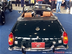 Salón Retromobile FMAAC México 2015 - MG B 1972