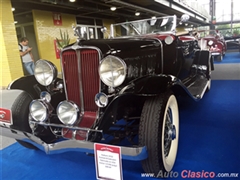 1932 Auburn Custon 8 Cabriolet motor en línea de 8 cilindros