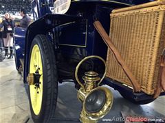 Salón Retromobile FMAAC México 2015 - Decauville 1904