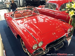 Salón Retromobile FMAAC México 2015 - Chevrolet Corvette 1962