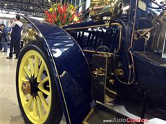 Salón Retromobile FMAAC México 2015 - Decauville 1904