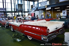 1957 Ford Fairlane 500. Motor V8 de 312ci que desarrolla 245hp