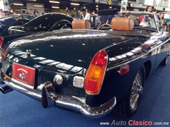 Salón Retromobile FMAAC México 2015 - MG B 1972