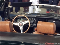 Salón Retromobile FMAAC México 2015 - MG B 1972