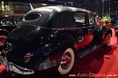 1942 Packard One Eighty, 8 cilindros en línea de 356ci con 165hp