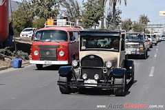 Desfile Monterrey Día Nacional del Auto Antiguo - Banderazo de salida - Parte 2