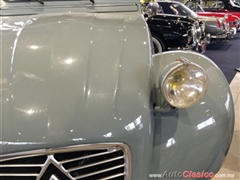 Salón Retromobile FMAAC México 2015 - Citroen 2 CV 1963