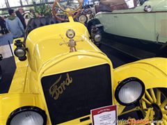 Salón Retromobile FMAAC México 2015 - Ford Speedster 1927