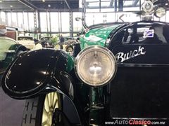 Salón Retromobile FMAAC México 2015 - Buick 45 1921