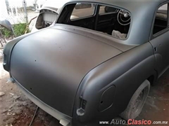 RESTAURACION MERCEDES BENZ 190-1959 - PRIMER CAPA DE PINTURA