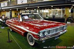 1964 Ford Galaxie. Motor V8 de 390cc que desarrolla 300hp.