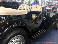 Salón Retromobile FMAAC México 2015 - MG model TD 1951