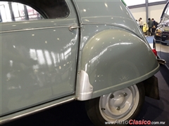 Salón Retromobile FMAAC México 2015 - Citroen 2 CV 1963