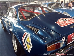 Salón Retromobile FMAAC México 2015 - Renault Dinalpin Berlinette 1971