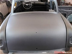 RESTAURACION MERCEDES BENZ 190-1959 - PRIMER CAPA DE PINTURA