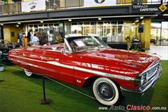 1964 Ford Galaxie. Motor V8 de 390cc que desarrolla 300hp.