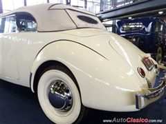 Salón Retromobile FMAAC México 2015 - Cord 812 Phaeton Sedan Supercharged 1937