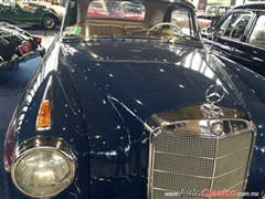 Salón Retromobile FMAAC México 2015 - Mercedes Benz 220S Cabriolet 1957