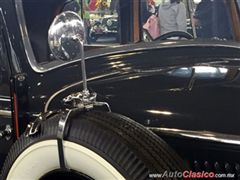 Salón Retromobile FMAAC México 2015 - Mercedes Benz 230D 1938