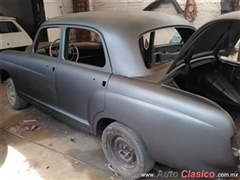 RESTAURACION MERCEDES BENZ 190-1959 - PRIMER CAPA DE PINTURA