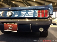 Salón Retromobile FMAAC México 2015 - Ford Mustang 2+2 1966