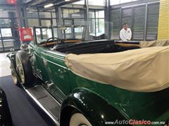 Salón Retromobile FMAAC México 2015 - Cadillac 1931 Oepra Seat Town Cabriolet