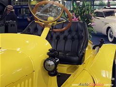 Salón Retromobile FMAAC México 2015 - Ford Speedster 1927