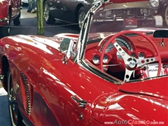 Salón Retromobile FMAAC México 2015 - Chevrolet Corvette 1962