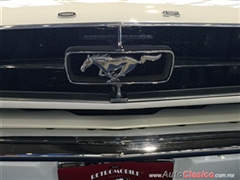 Salón Retromobile FMAAC México 2015 - Ford Mustang Convertible 1965