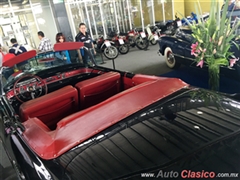 Salón Retromobile FMAAC México 2016 - 1954 Buick Super