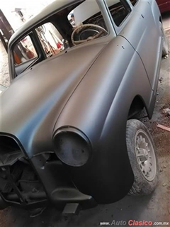 RESTAURACION MERCEDES BENZ 190-1959 - PRIMER CAPA DE PINTURA