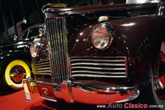 1942 Packard One Eighty, 8 cilindros en línea de 356ci con 165hp