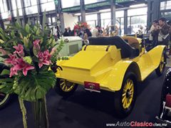 Salón Retromobile FMAAC México 2015 - Ford Speedster 1927