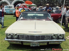 10o Encuentro Nacional de Autos Antiguos Atotonilco - 1965 Chevrolet Impala Convertible