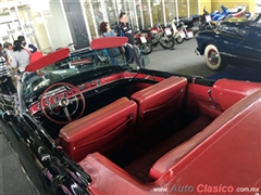 Salón Retromobile FMAAC México 2016 - 1954 Buick Super