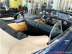 Salón Retromobile FMAAC México 2016 - 1948 Buick Roadmaster