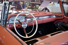 1959 Ford Fairlane Sunliner 500. Motor V8 de 332ci que desarrolla 225hp