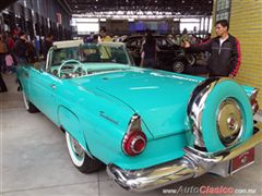 Salón Retromobile FMAAC México 2015 - Ford Thunderbird 1956