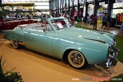 1950 Studebaker Commander. Motor V8 de 232ci que desarrolla 120hp.