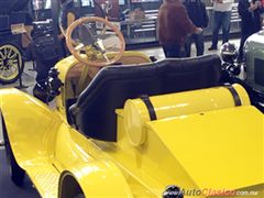 Salón Retromobile FMAAC México 2015 - Ford Speedster 1927