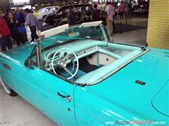 Salón Retromobile FMAAC México 2015 - Ford Thunderbird 1956