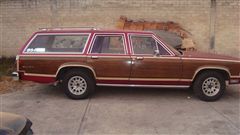 MI DIABLITA (FORD COUNTRY SQUIRE 1982