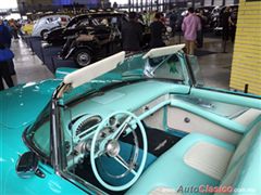 Salón Retromobile FMAAC México 2015 - Ford Thunderbird 1956