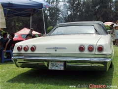 10o Encuentro Nacional de Autos Antiguos Atotonilco - 1965 Chevrolet Impala Convertible