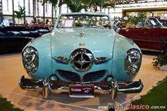 1950 Studebaker Commander. Motor V8 de 232ci que desarrolla 120hp.