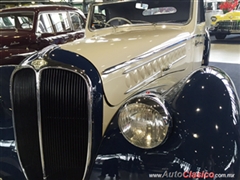 Salón Retromobile FMAAC México 2015 - Delahaye Cabriolet 135M 1946