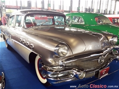 Salón Retromobile FMAAC México 2016 - 1956 Buick Super