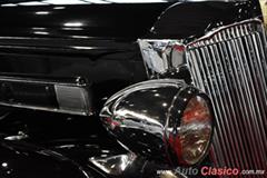 1935 Packard One Sixty, 8 cilindros en línea de 320ci con 120hp