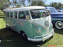 1963 Volks Wagen Deluxe Microbus 15 Window