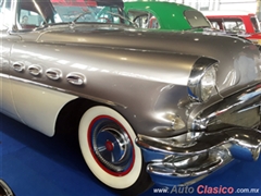 Salón Retromobile FMAAC México 2016 - 1956 Buick Super